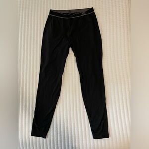 Lululemon metal vent thermal tights
